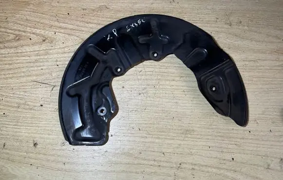 Seat Exeo (3R) Front brake disc dust cover plate 8E0615312A