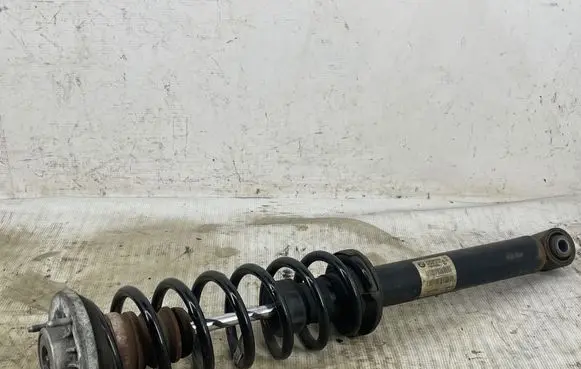BMW 5 F10 F11 Rear shock absorber with coil spring 6863899 F10H564BL 1054131403