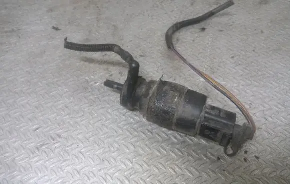 Audi A6 S6 C6 4F Windscreen/windshield washer pump