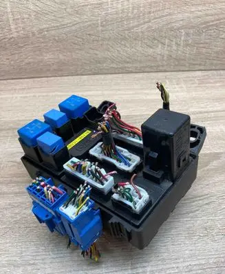 Hyundai Getz Fuse module 911981C001