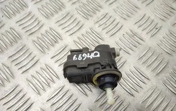 Opel Vivaro Headlight part 8200402521