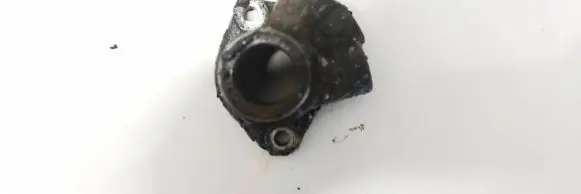 Volkswagen PASSAT B4 Engine coolant pipe/hose 028121145B