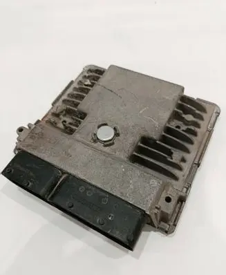 Volkswagen Polo V 6R Engine control unit/module 03F906070JK 5WP44804 03F907309S