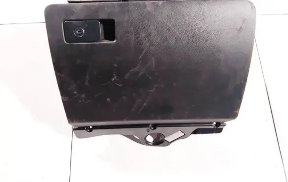 Volkswagen PASSAT B6 Glove box 3c1857114 t0024226