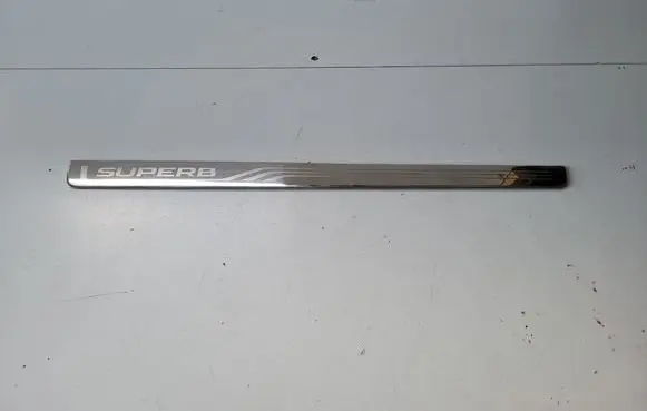 Skoda Superb B8 (3V) Front sill trim cover 3V0853814D