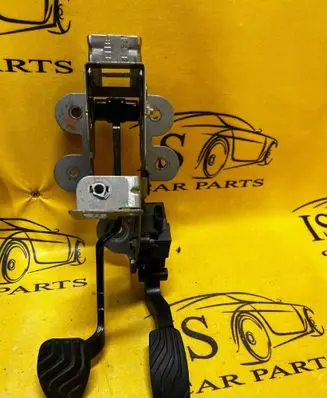 Renault Megane IV Accelerator throttle pedal 180020000R 465013420R