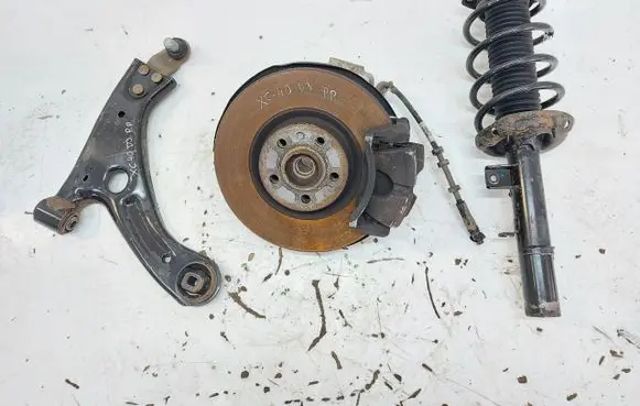 Volvo XC40 Front control arm 32221282JLK01
