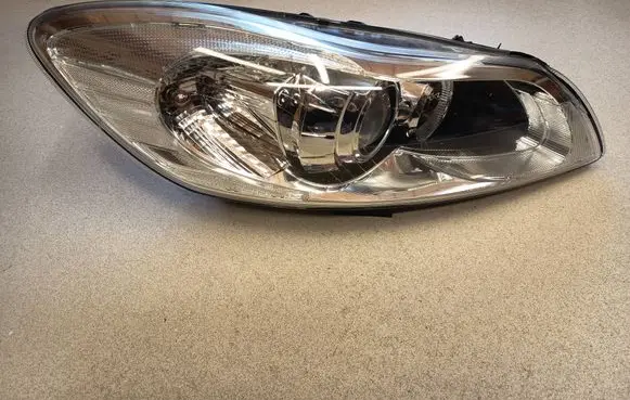 Volvo C30 Headlight/headlamp 31214804 0301255282 LE08A6184