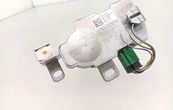 Volvo V70 Steering wheel lock P31340734