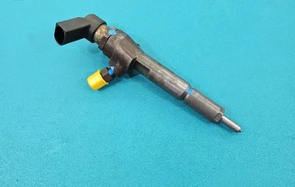 Fuel injector