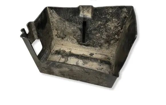 Mitsubishi L200 Battery box tray