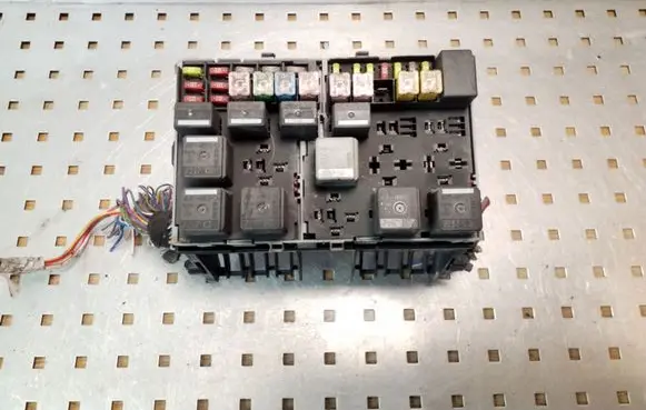 Ford Transit Fuse module 6C1T14401AKH