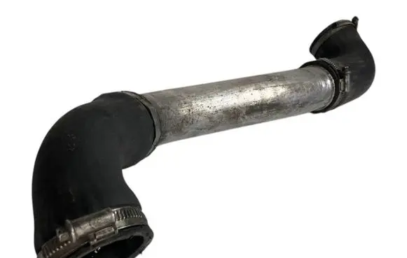 BMW 5 E39 Intercooler hose/pipe 2247967 11612247967