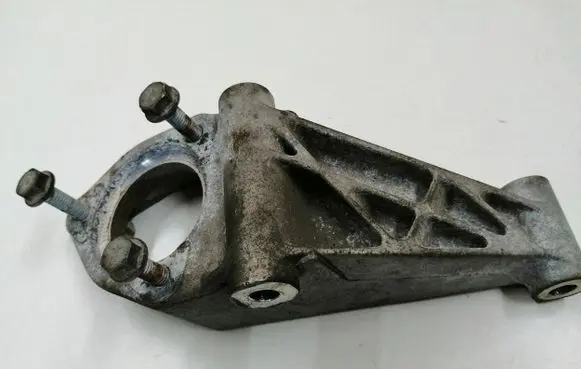 Opel Mokka Driveshaft support bearing bracket 