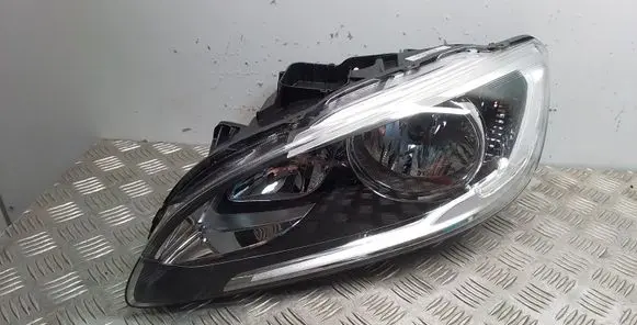 Volvo V60 Headlight/headlamp 31420269