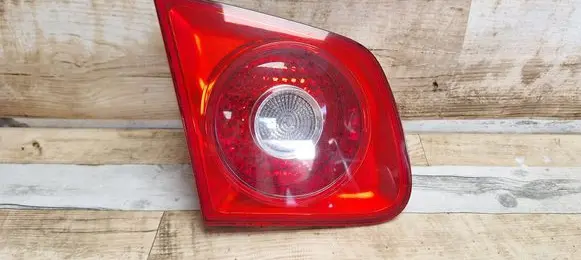 Volkswagen Jetta V Tailgate rear/tail lights 1K5945093J