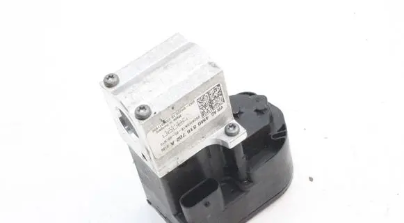 Audi E-tron GT Air conditioning (A/C) expansion valve 4M0816702A