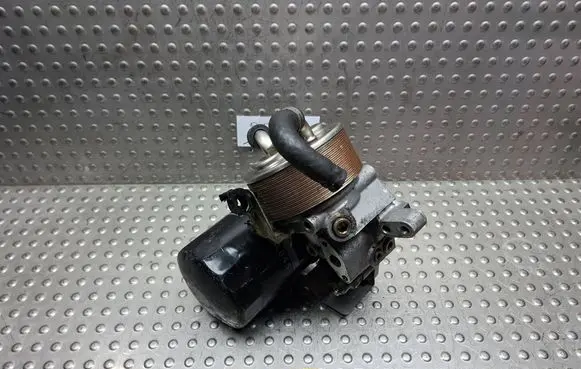 Mitsubishi L200 Oil filter mounting bracket S26405550 4D56U