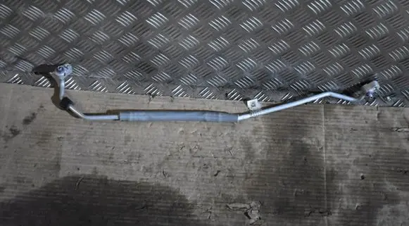 BMW X7 G07 Air conditioning (A/C) pipe/hose 6836525