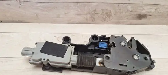 Land Rover Freelander Tailgate/trunk/boot lock/catch/latch 335424 026100