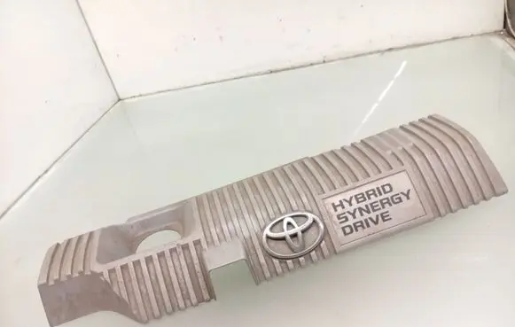 Engine cover (trim)