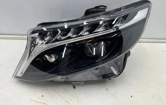Mercedes-Benz Vito Viano W447 Headlight/headlamp A4479063201