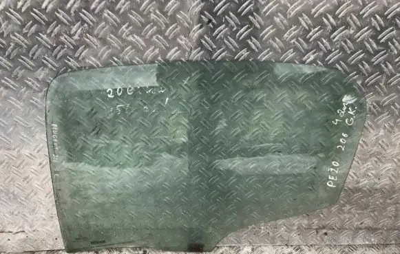 Peugeot 206 Rear door window glass
