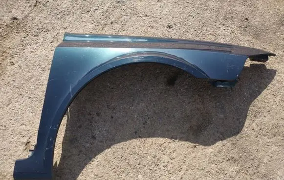 Renault Laguna II Fender