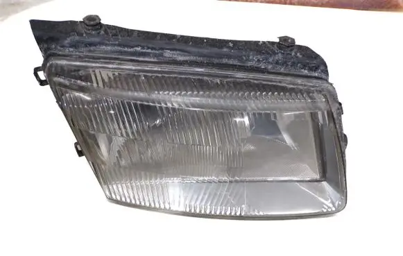 Volkswagen PASSAT B5 Headlight/headlamp 14869200