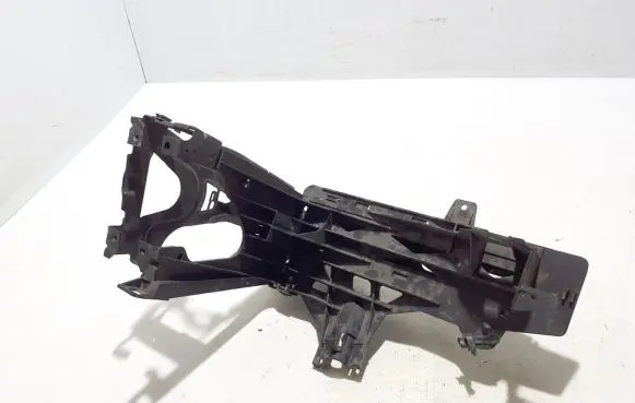 BMW 5 GT F07 Headlight/headlamp mounting bracket 7200777