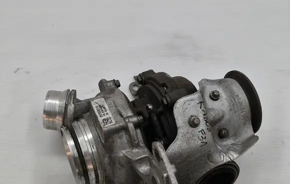 BMW 3 F30 F35 F31 Turbo 857008210