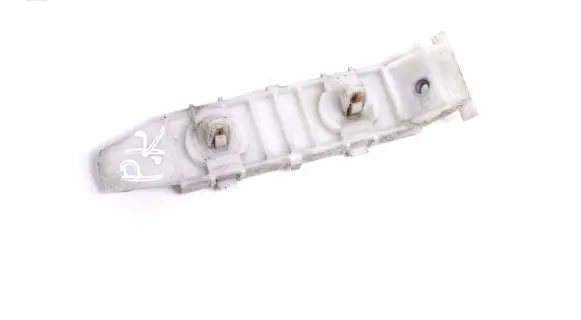 Suzuki Grand Vitara II Front bumper mounting bracket