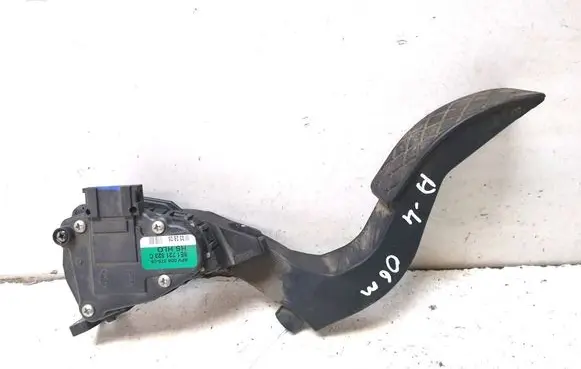 Audi A4 S4 B7 8E 8H Accelerator throttle pedal 8E1721523C