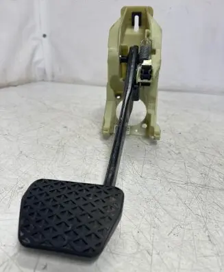 BMW X5 E70 Brake pedal 679190102
