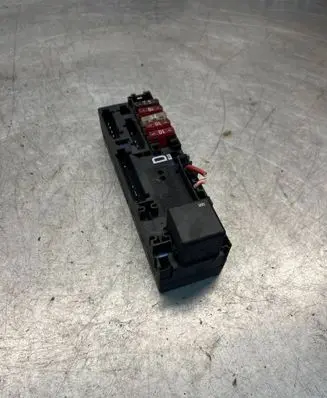 Mercedes-Benz E W210 Fuse box set A0005400372 05376120