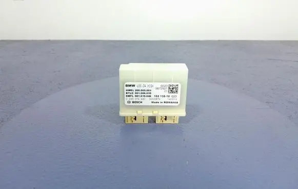 Audi A4 S4 B7 8E 8H Parking PDC control unit/module 9872921