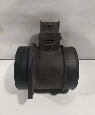 Volvo V70 Mass air flow meter 0280218088 8670115