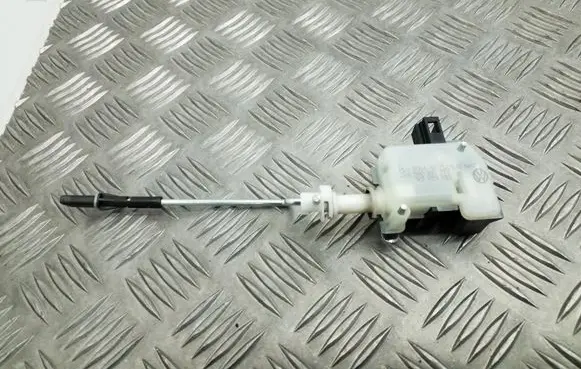 Fuel tank cap lock motor