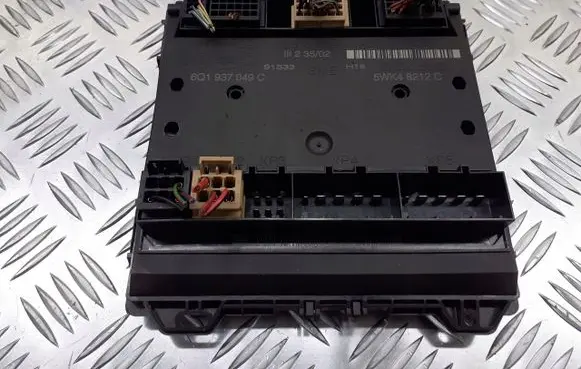 Skoda Fabia Mk1 (6Y) Voice control module 6Q1937049C