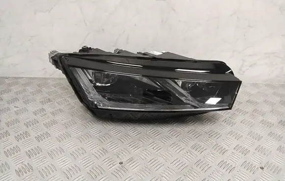 Skoda Octavia Mk4 Headlight/headlamp 5E4941016B