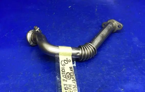 Volkswagen PASSAT B7 EGR valve line/pipe/hose 03L131521A