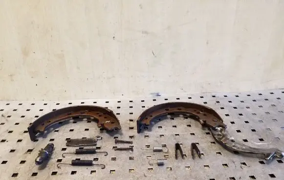 Honda CR-V Handbrake/parking brake pads 