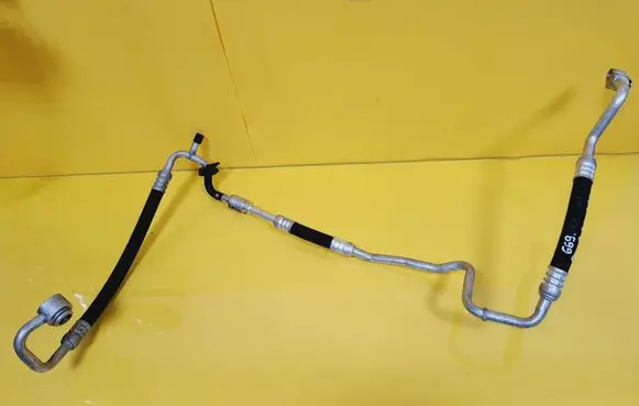Volkswagen Polo IV 9N3 Air conditioning (A/C) pipe/hose 6Q1820743F