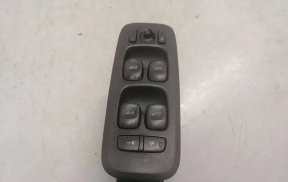 Volvo V70 Electric window control switch 30658116 MD32DA00107