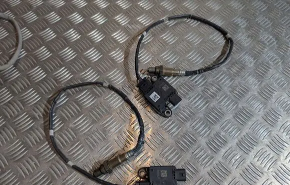 Volkswagen Transporter - Caravelle T6 Lambda probe sensor 05L906261F