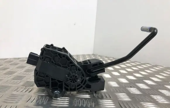 Toyota RAV 4 (XA50) Accelerator throttle pedal 7811033141 11E11A1011 2701001040