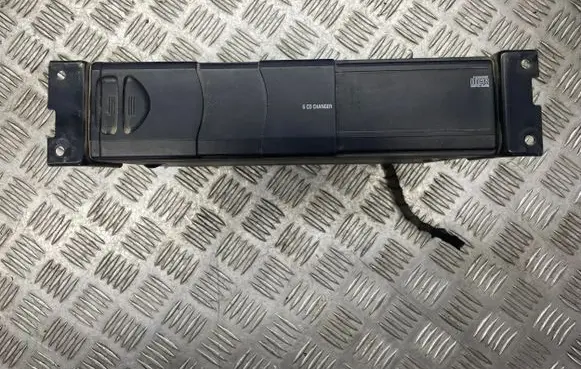 BMW 3 E46 CD/DVD changer 6913389 020258 2431991