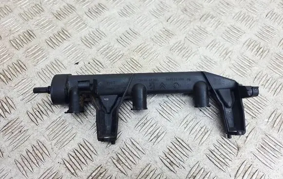 Peugeot 208 I Fuel main line pipe 9675361180