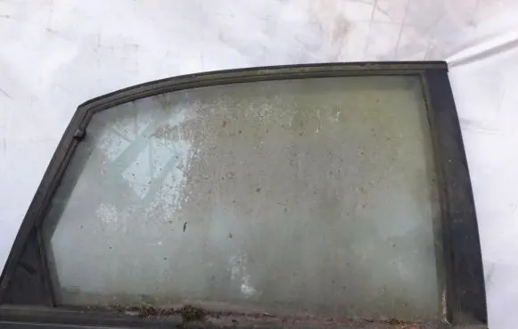 Honda Accord Rear door window glass 