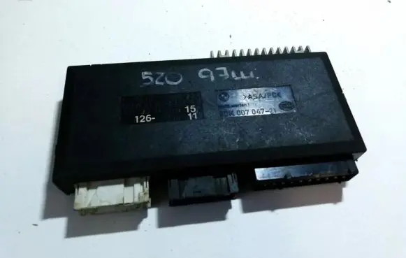 BMW 5 E39 Other control units/modules 61358372143 12037310